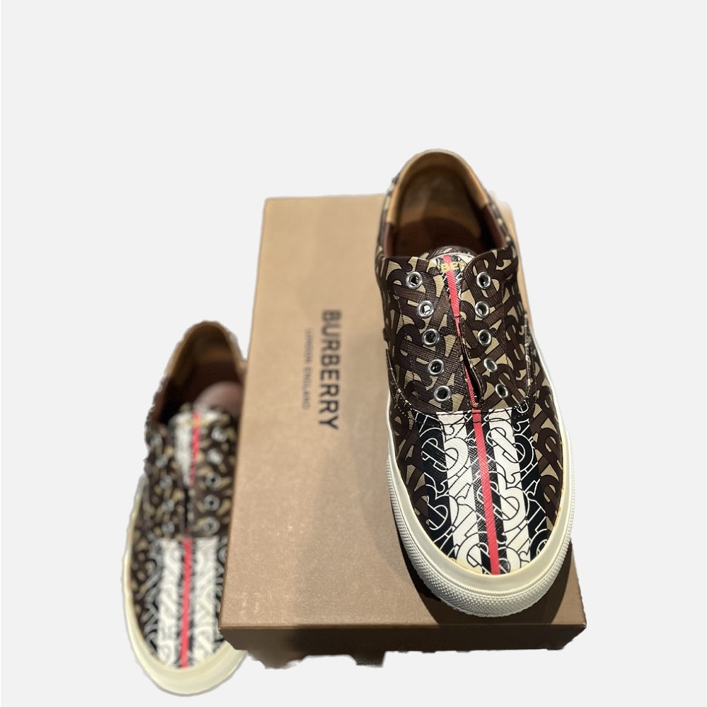 Burberry Low Top Monogram sneaker